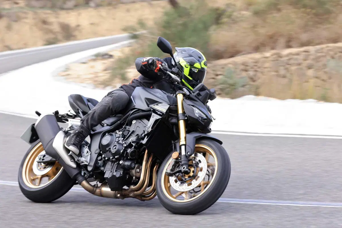 Honda CB1000 Hornet SP 2025 TEST [VIDEO E GALLERY]  (62)
