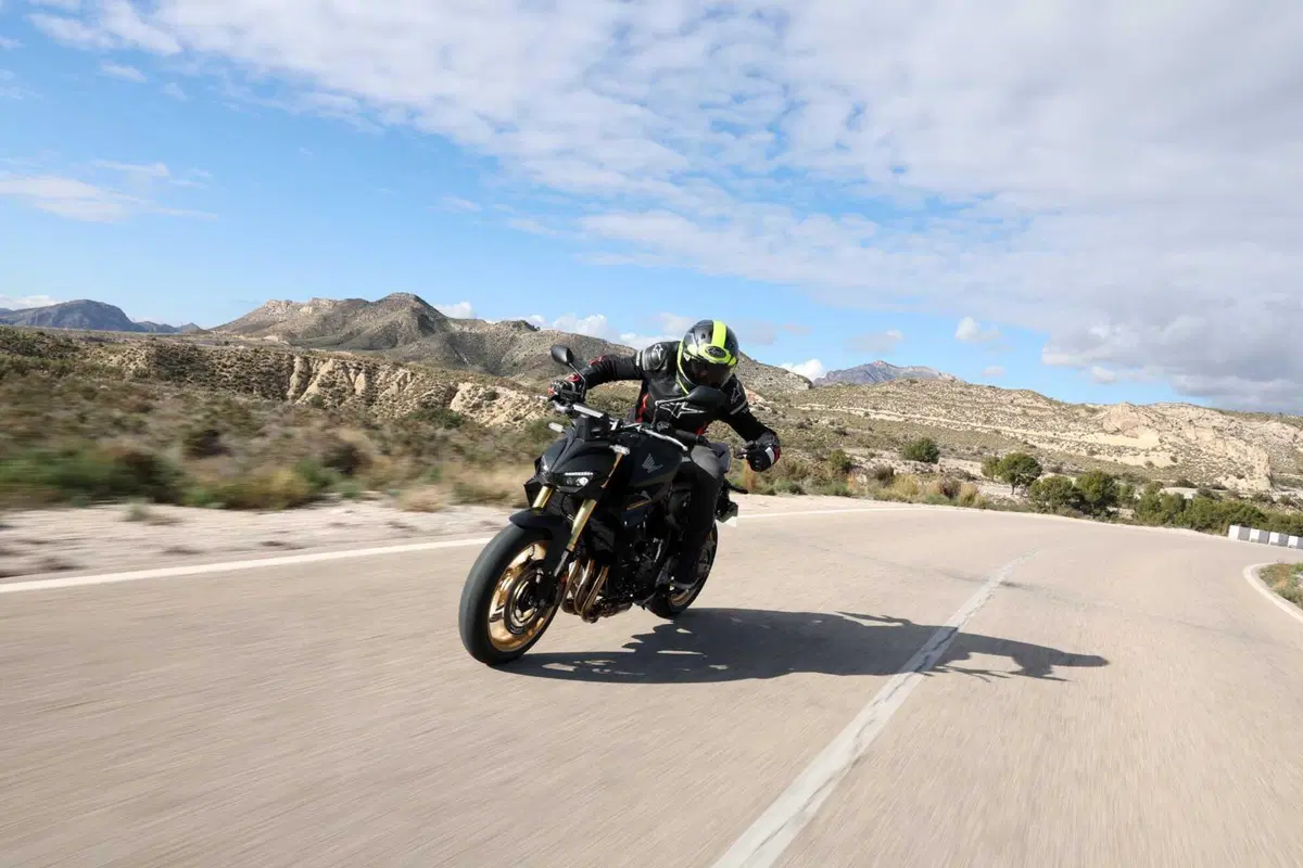 Honda CB1000 Hornet SP 2025 TEST [VIDEO E GALLERY]  (63)