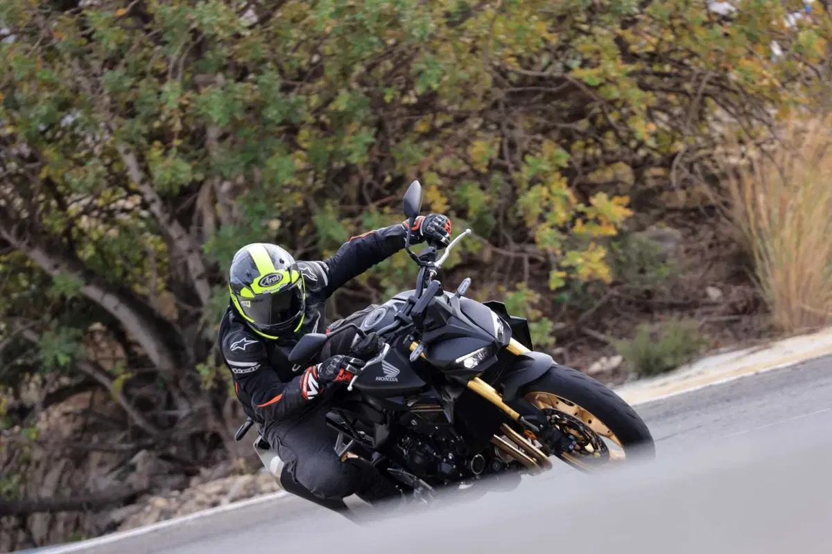 Honda CB1000 Hornet SP 2025 TEST [VIDEO E GALLERY]  (66)