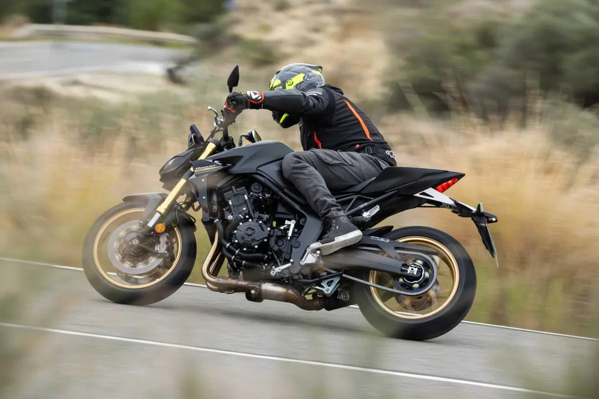 Honda CB1000 Hornet SP 2025 TEST [VIDEO E GALLERY]  (72)