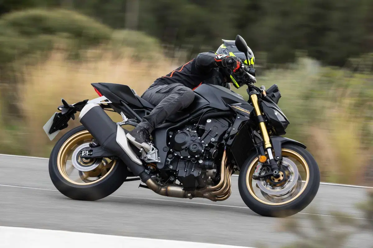 Honda CB1000 Hornet SP 2025 TEST [VIDEO E GALLERY]  (75)