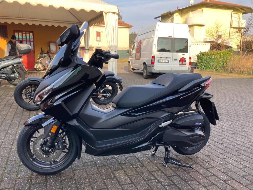 Honda Forza 350 (2025) (2)