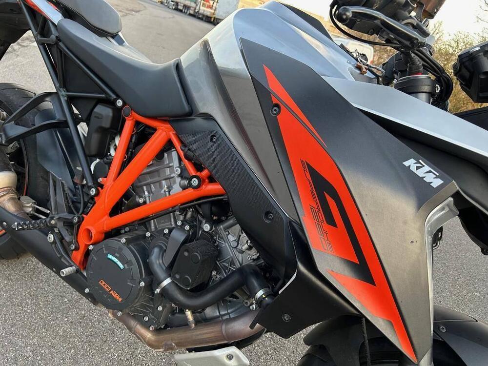 KTM 1290 Super Duke GT ABS (2016 - 18) (3)