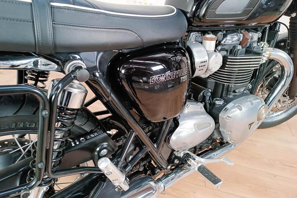 Triumph Bonneville T120 (2016 - 20) (4)