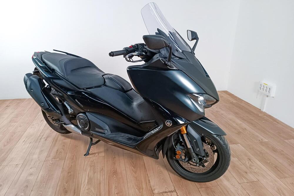 Yamaha T-Max 560 Tech Max (2020) (2)