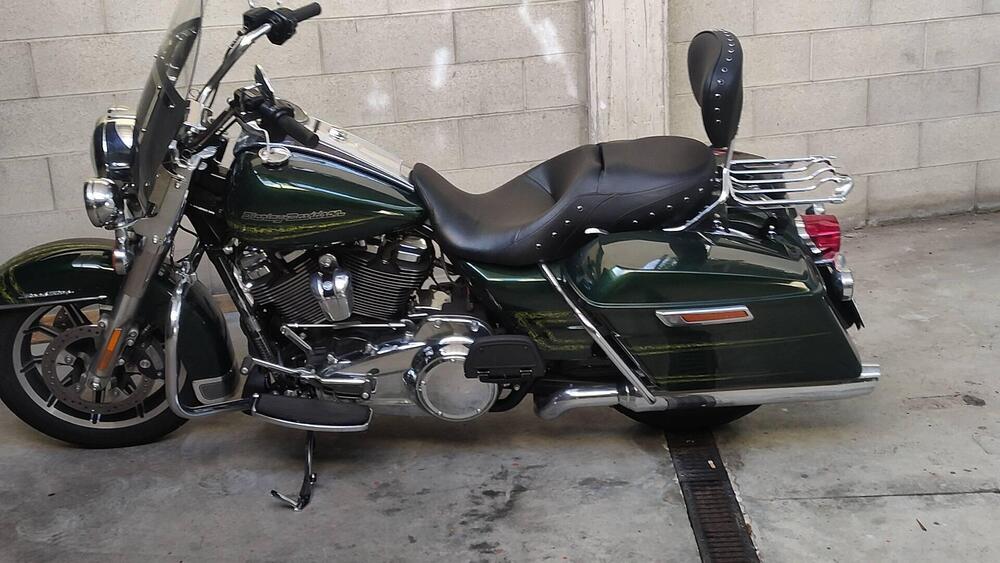 Harley-Davidson 107 Road King Classic (2019 - 20) - FLHRC (4)