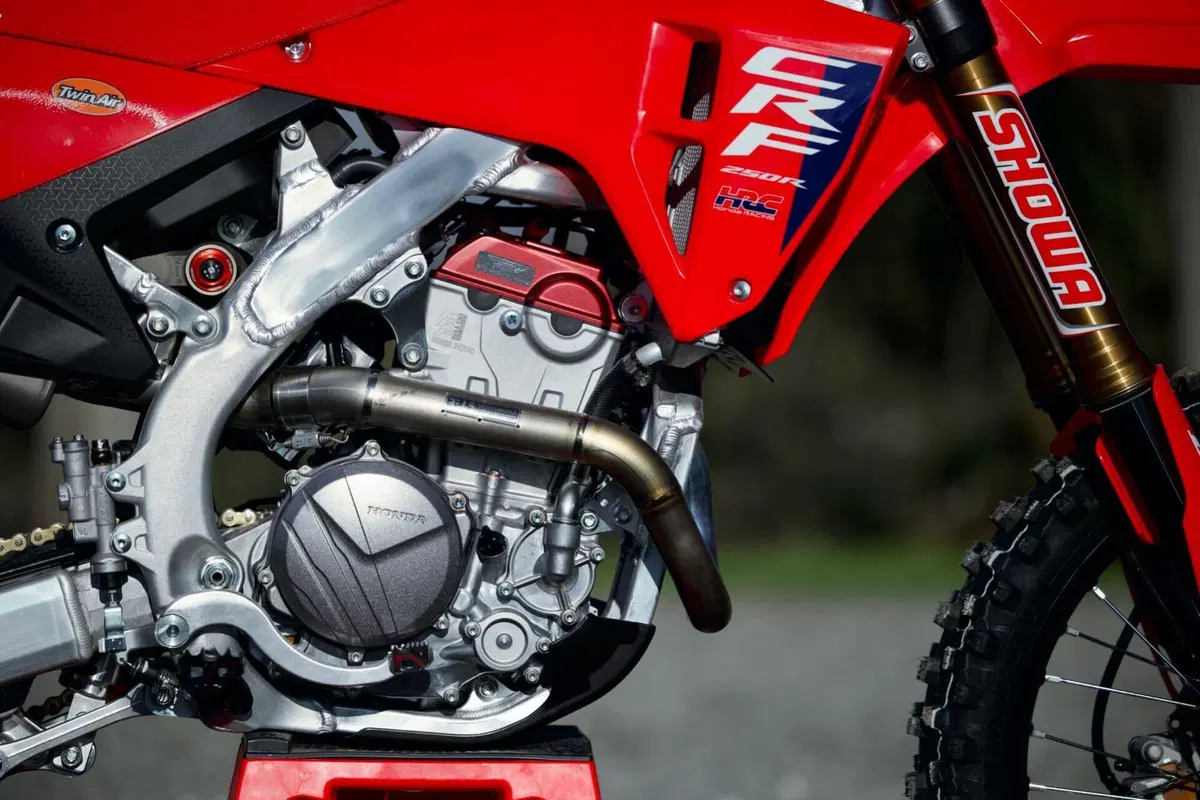 Honda CRF250 R Works Edition: una moto ufficiale per noi appassionati  (2)