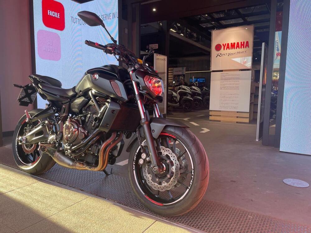 Yamaha MT-07 (2018 - 20) (2)