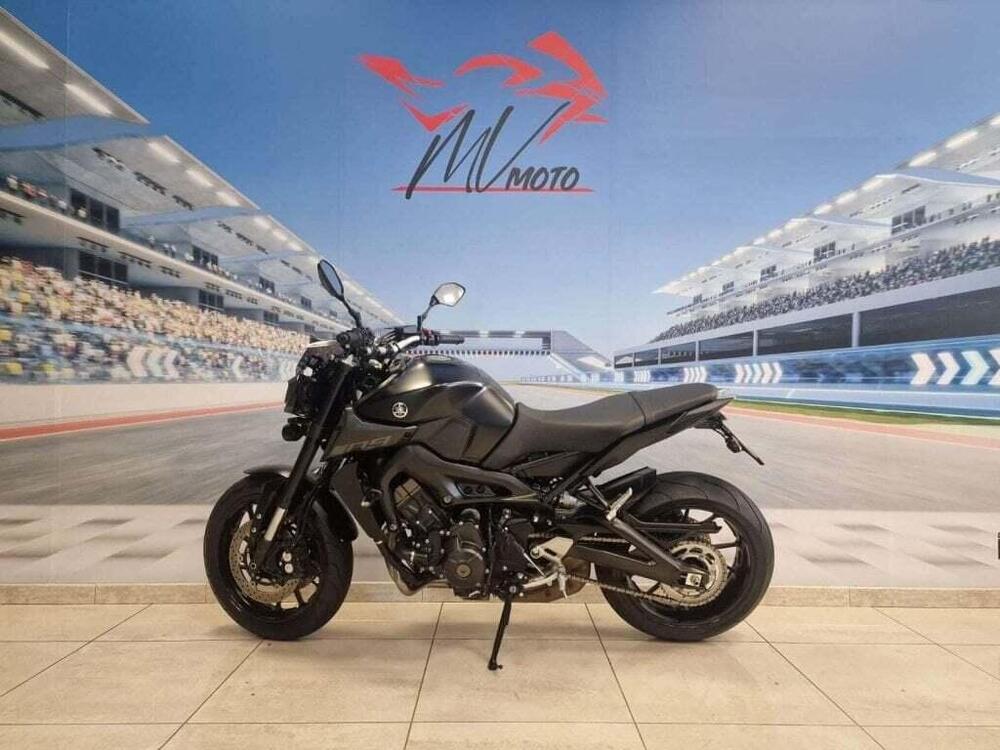 Yamaha MT-09 (2017 - 20) (3)