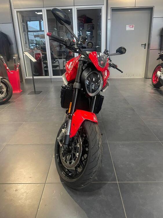 Ducati Monster 937 (2021 - 25) (5)