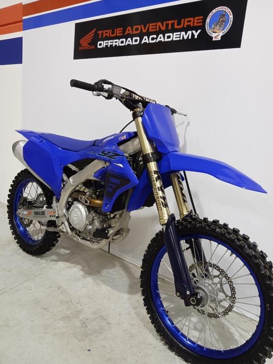 Yamaha YZ 450 F (2024) (2)