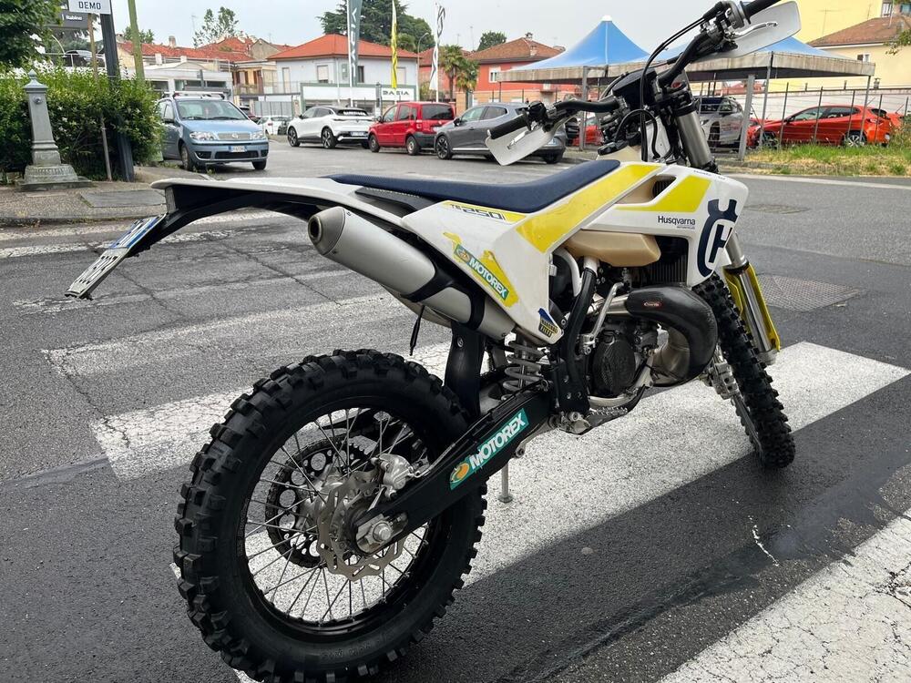 Husqvarna TE 250i (2020) (4)