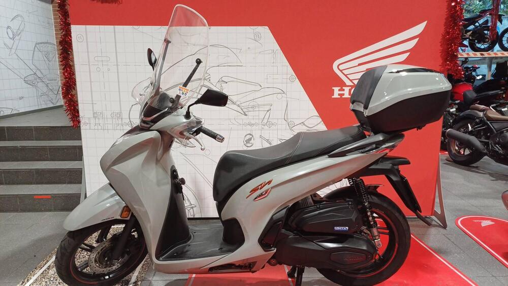 Honda SH 350 Sport (2021 - 24) (2)