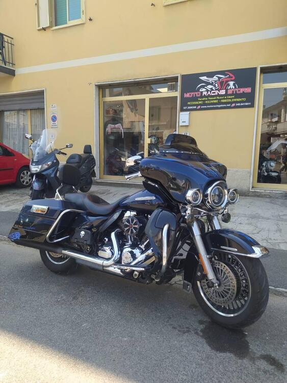 Harley-Davidson 1690 Electra Glide Ultra Limited (2010 - 13) - FLHTK (2)