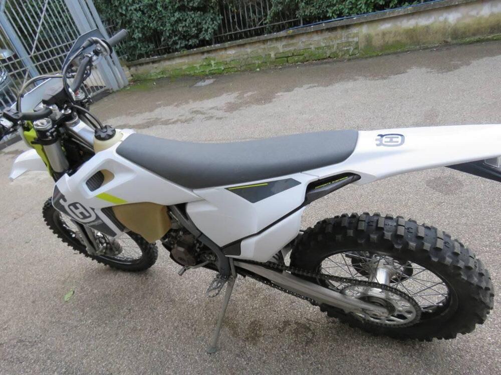 Husqvarna FE 250 (2022) (4)