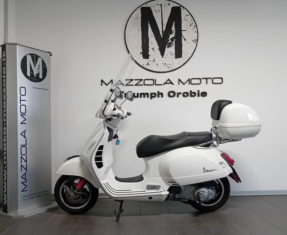 Vespa GTS 300 Super (2017 - 18) (3)