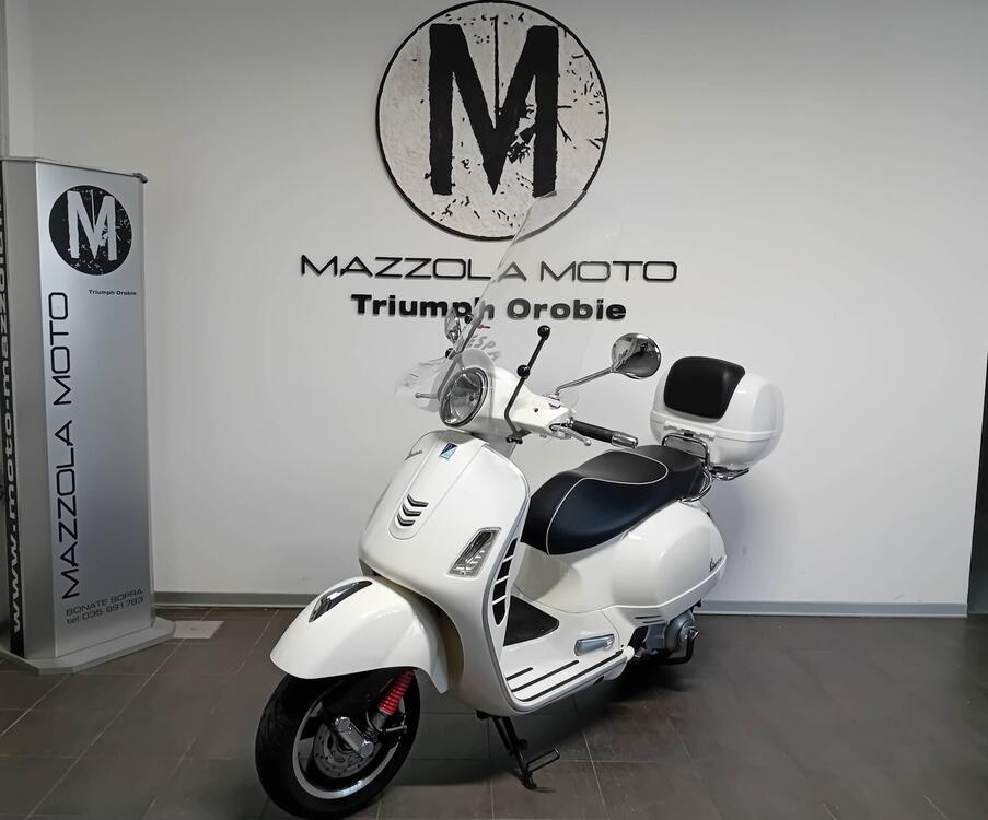 Vespa GTS 300 Super (2017 - 18) (4)