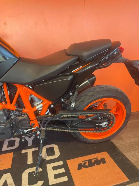 KTM 690 Duke R (2016 -17) (5)