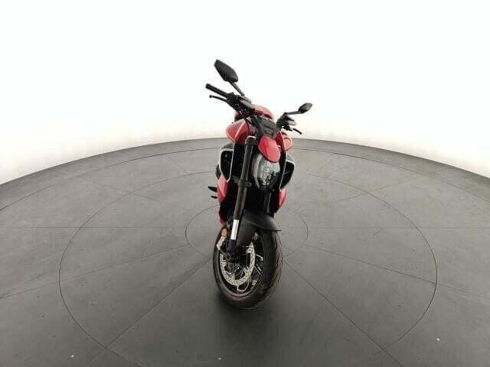 Ducati Diavel V4 (2023 - 24) (2)