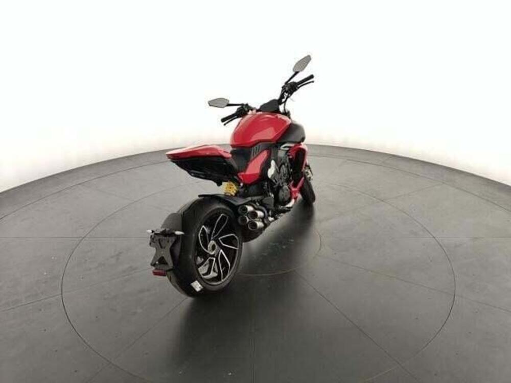 Ducati Diavel V4 (2023 - 24) (5)