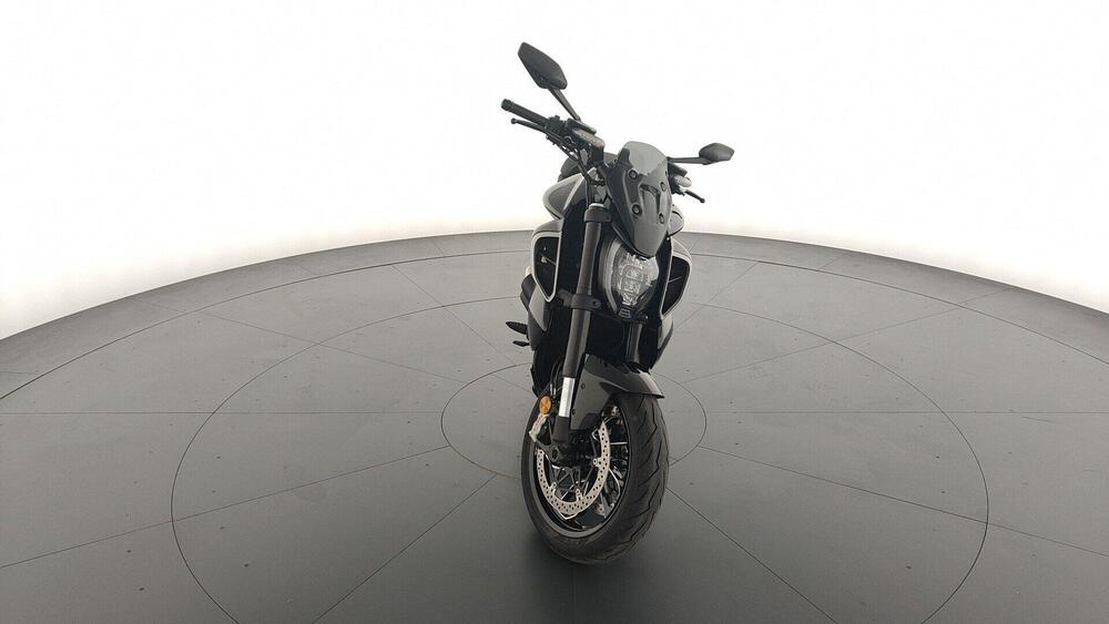 Ducati Diavel V4 (2023 - 24) (2)