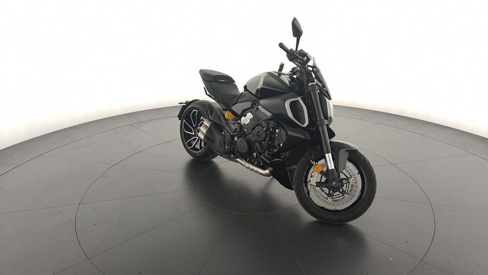 Ducati Diavel V4 (2023 - 24) (3)