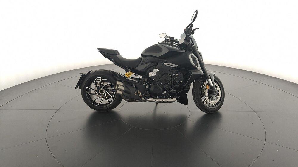 Ducati Diavel V4 (2023 - 24) (4)