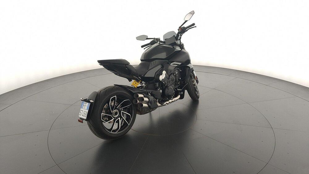 Ducati Diavel V4 (2023 - 24) (5)