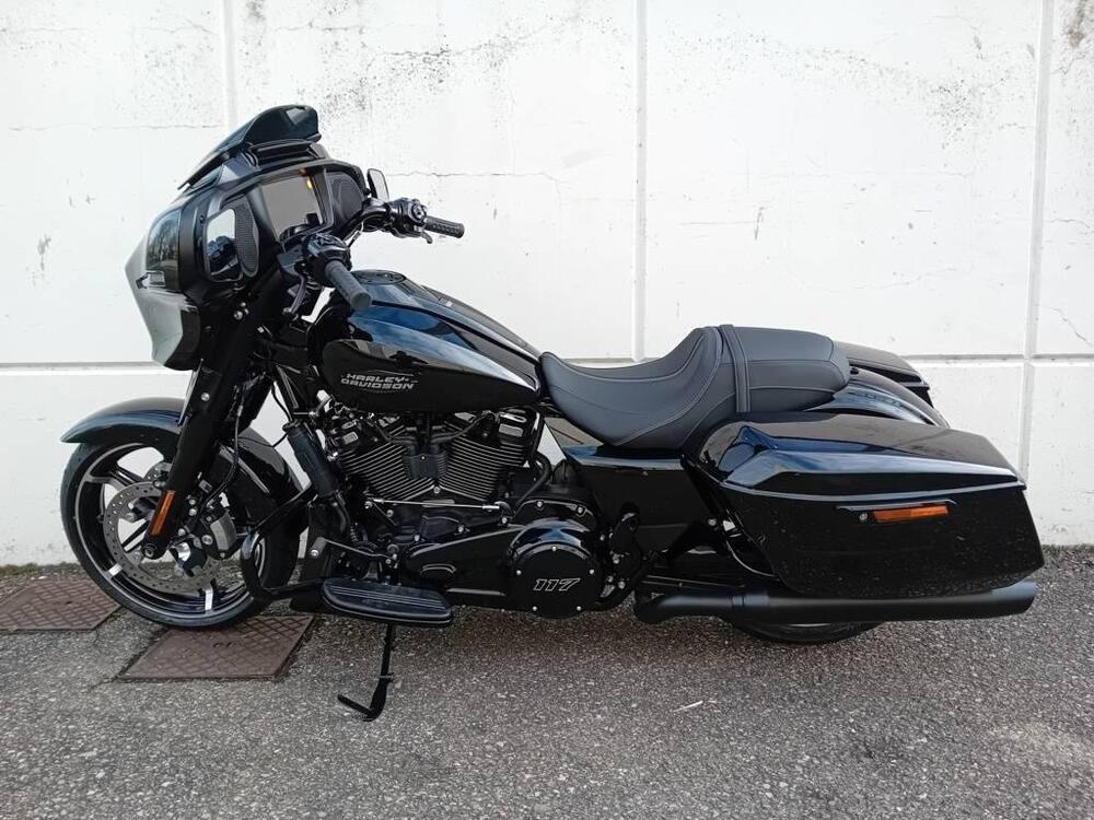 Harley-Davidson Street Glide (2024) (2)