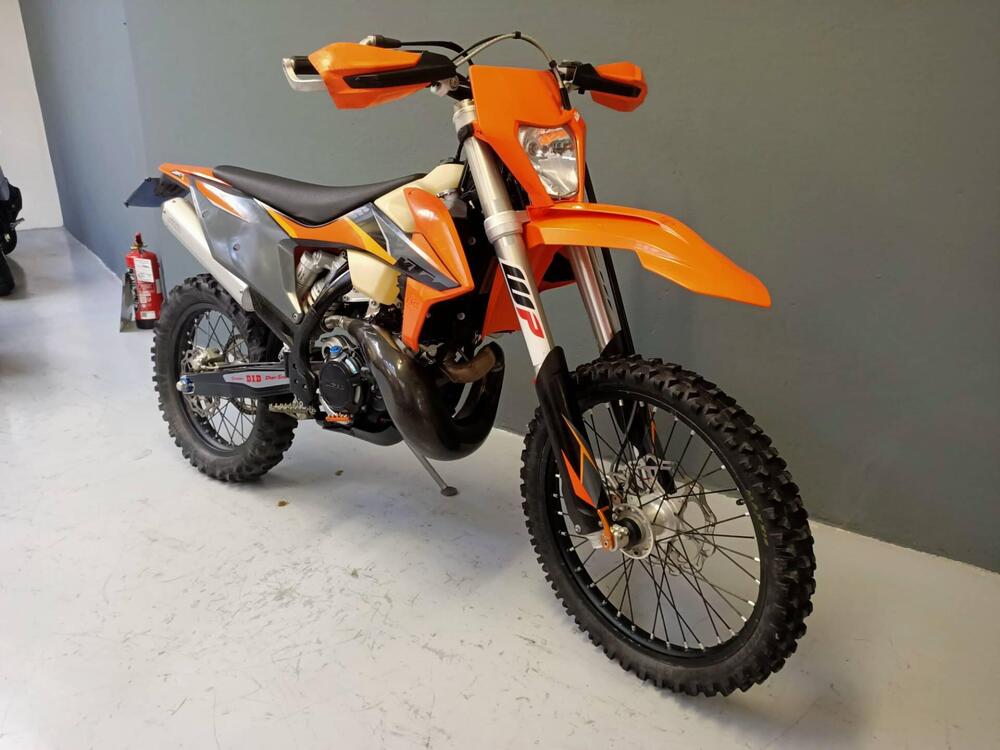 KTM 250 EXC TPI (2021) (3)