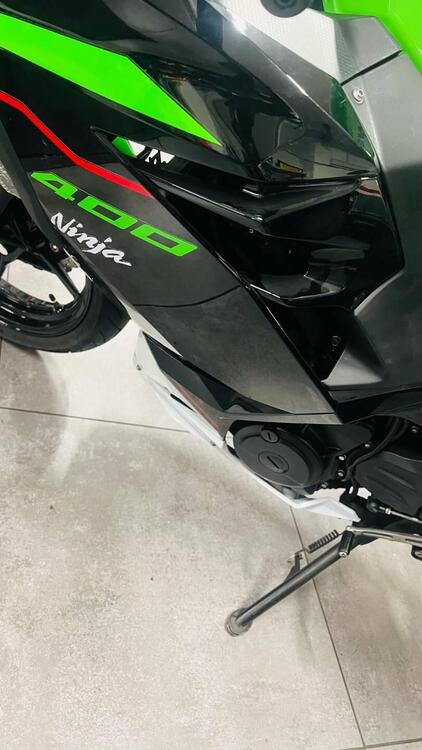 Kawasaki Ninja 400 KRT (2018) (4)