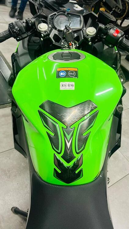 Kawasaki Ninja 400 KRT (2018) (3)