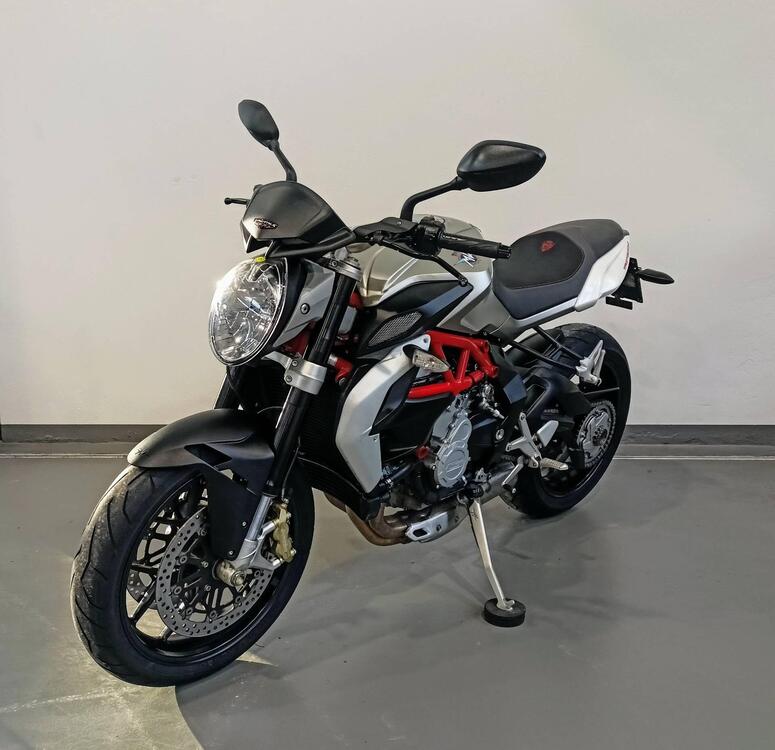 MV Agusta Brutale 800 EAS (2012 - 14) (2)