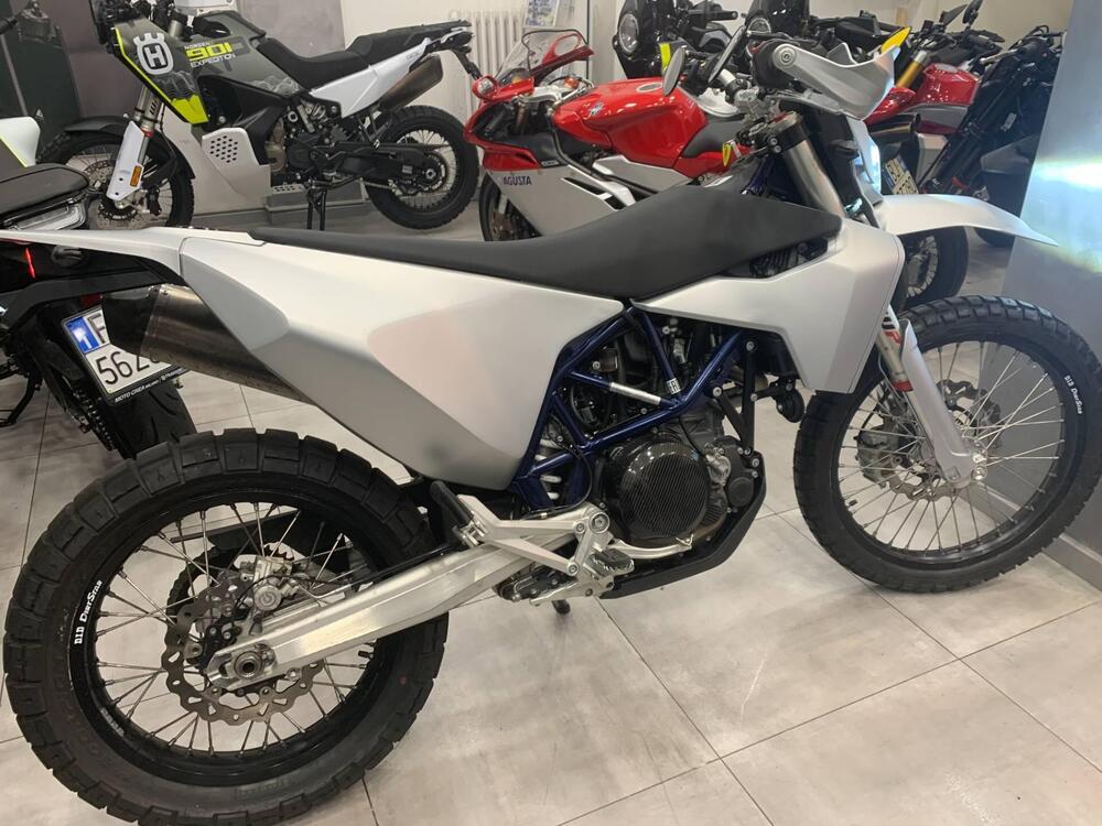 Husqvarna 701 Enduro (2023 - 24) (4)