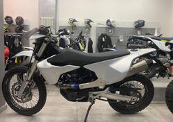 Husqvarna 701 Enduro (2023 - 24) usata