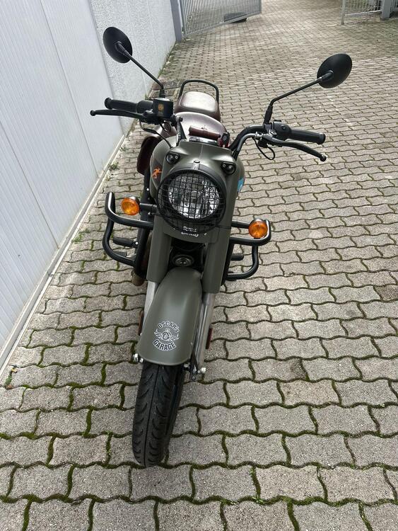 Royal Enfield Classic 350 (2021 - 24) (4)