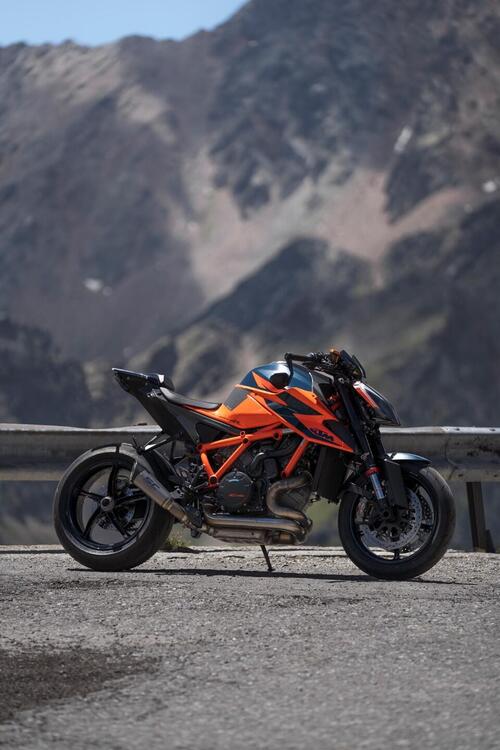 KTM 1290 Super Duke R (2020) (5)