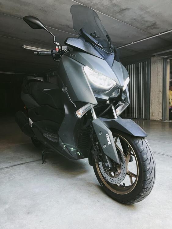 Yamaha X-Max 300 Tech Max (2020) (3)