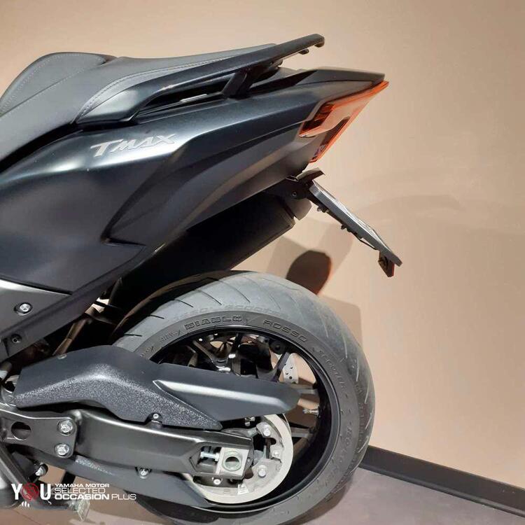 Yamaha T-Max 560 (2022 - 24) (4)