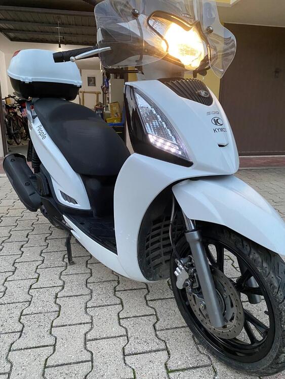 Kymco People 300i GT (2010 - 17) (3)