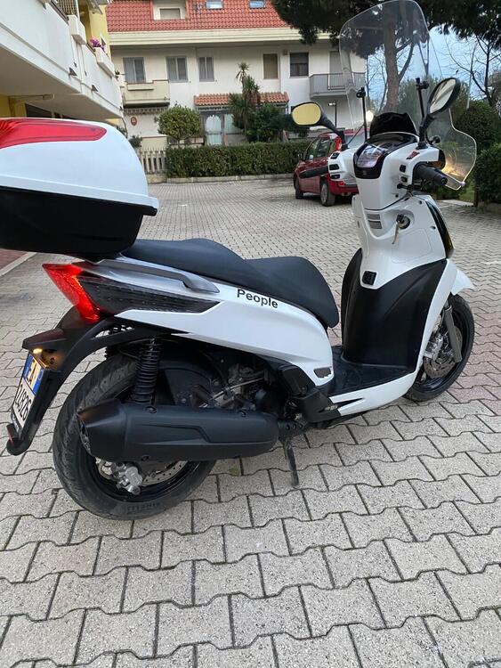 Kymco People 300i GT (2010 - 17) (4)