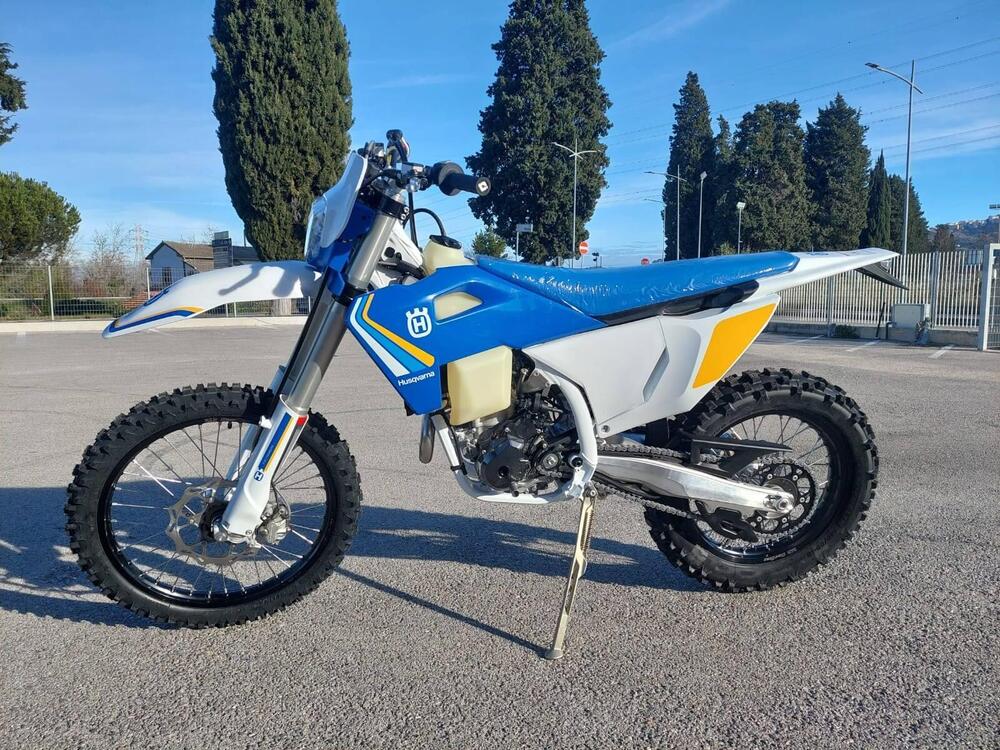 Husqvarna FE 350 Heritage (2025) (5)