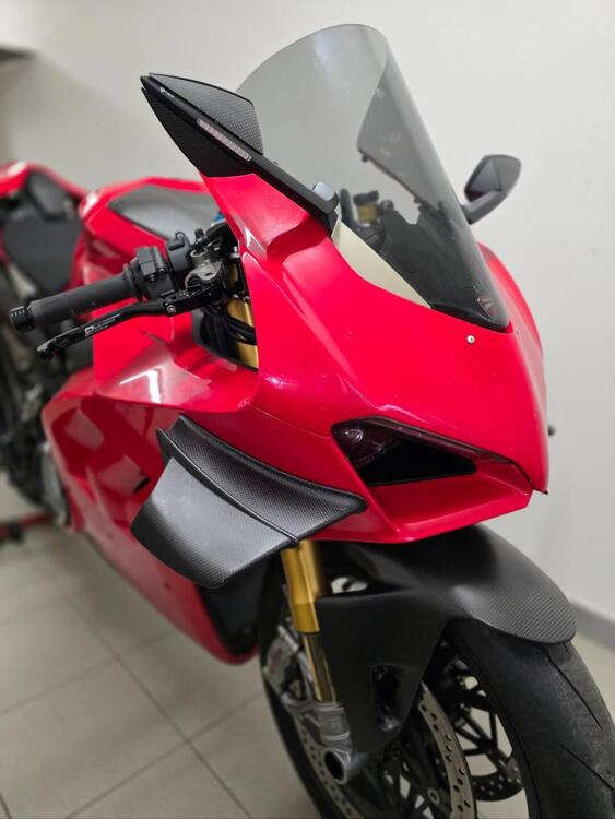 Ducati Panigale V4 S 1100 (2021) (3)