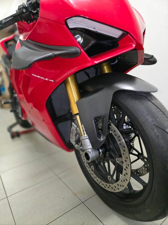 Ducati Panigale V4 S 1100 (2021) (4)