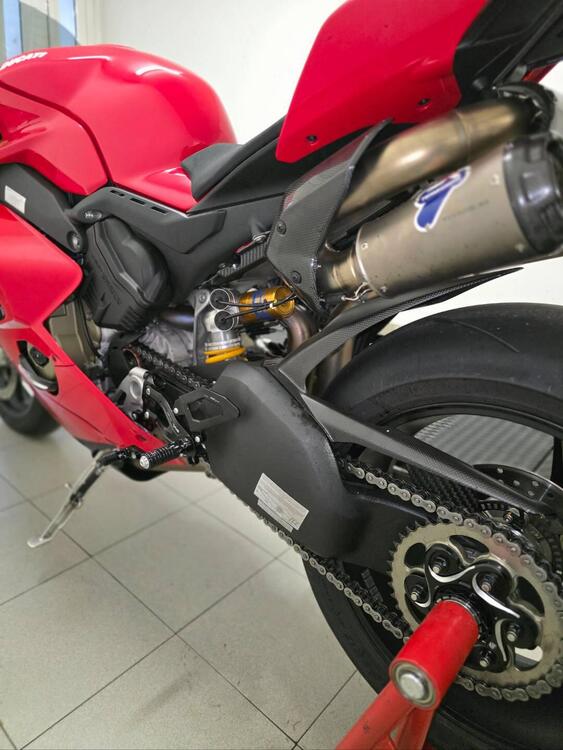 Ducati Panigale V4 S 1100 (2021) (5)