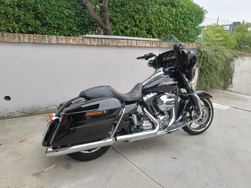 Harley-Davidson 1690 Street Glide Special (2014 - 16) - FLHX (2)