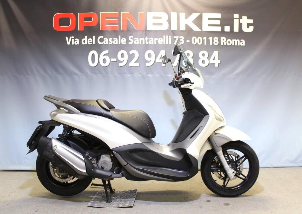 Piaggio Beverly 350 SportTouring ie (2011 - 15)