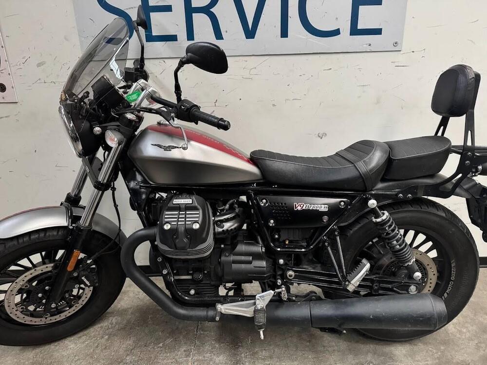 Moto Guzzi V9 Bobber (2018 - 20) (2)