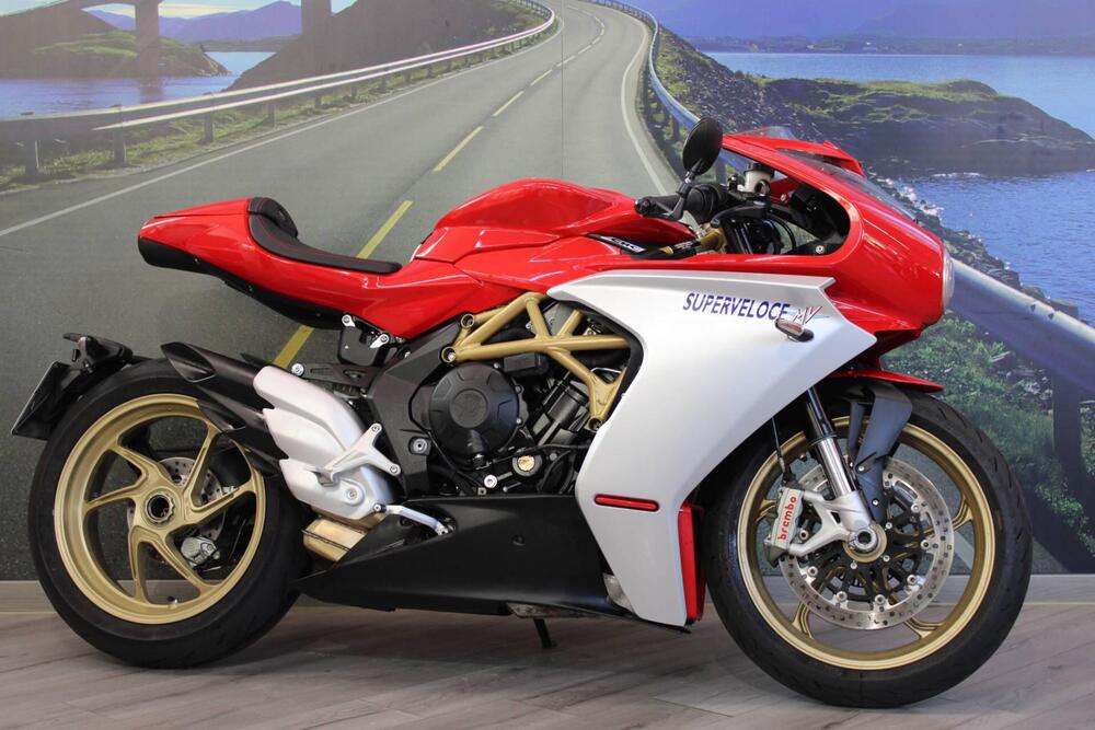 MV Agusta Superveloce 800 (2021 - 24) (5)