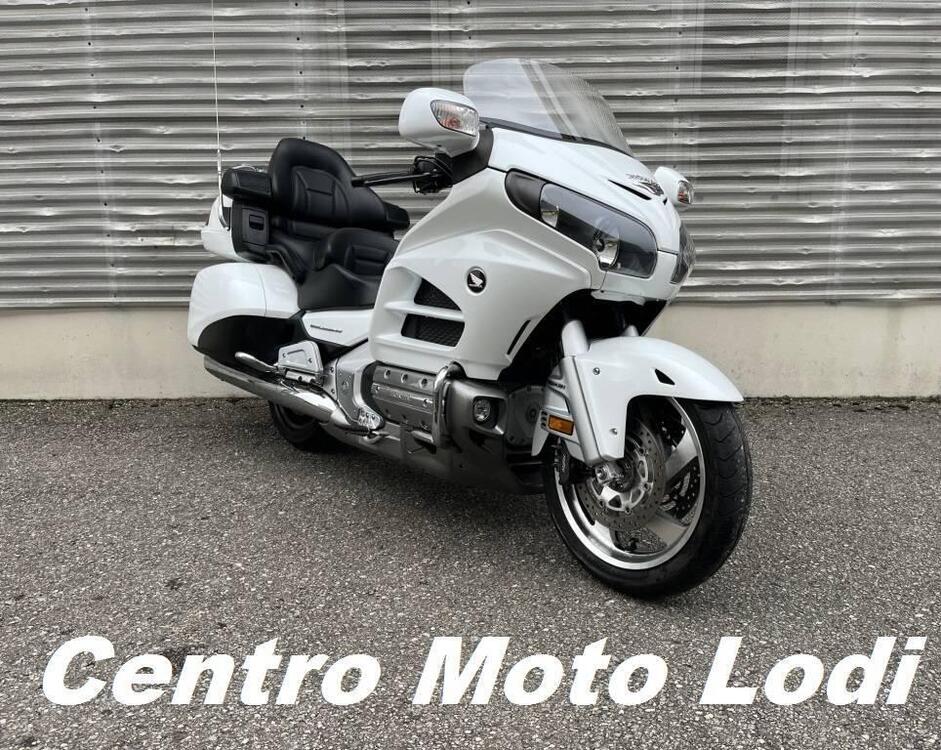 Honda GL 1800 Gold Wing (2012 - 17) (2)